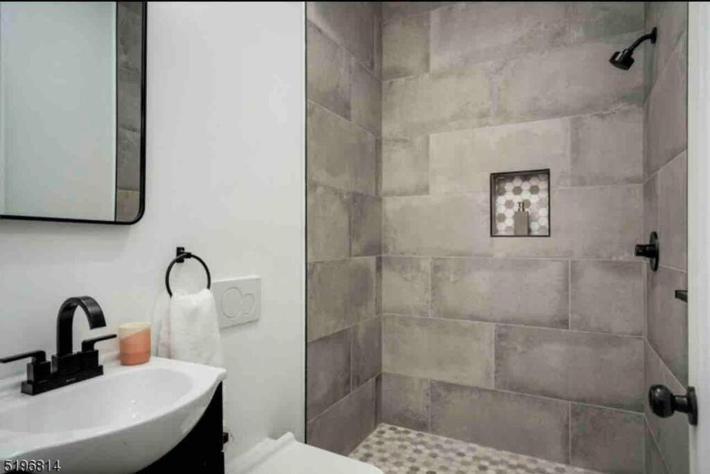 Secret Escape 20 Min From Nyc N 1 Apartment เจอร์ซีย์ซิตี้ ภายนอก รูปภาพ